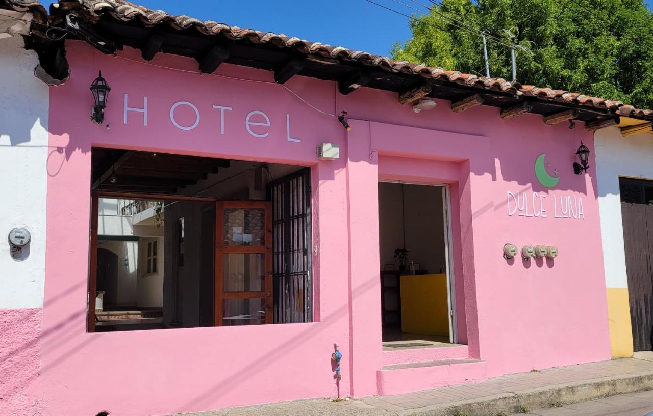 Hotel Dulce Luna San Cristobal de las Casas Exterior photo